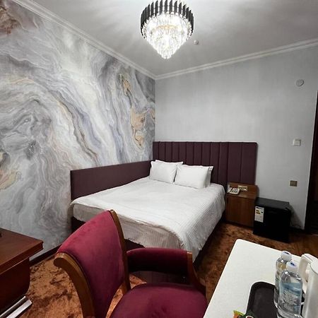 Luxurious Hotel Taraz Luaran gambar