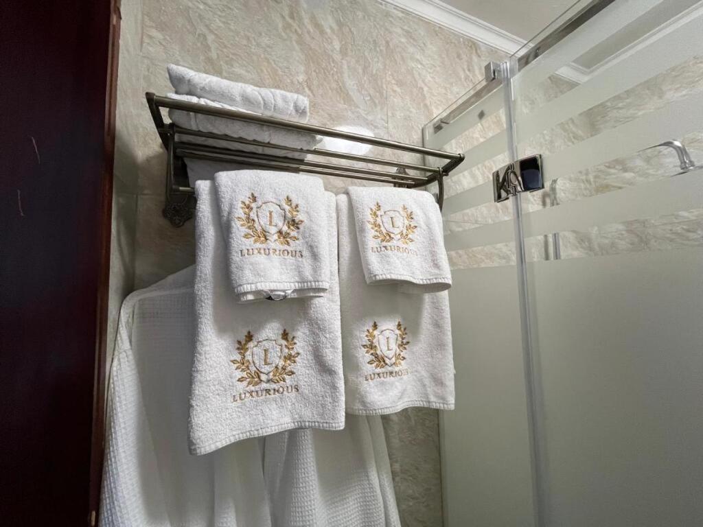 Luxurious Hotel Taraz Luaran gambar