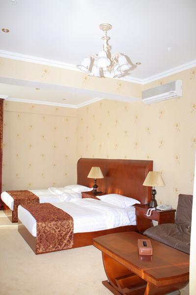 Luxurious Hotel Taraz Luaran gambar