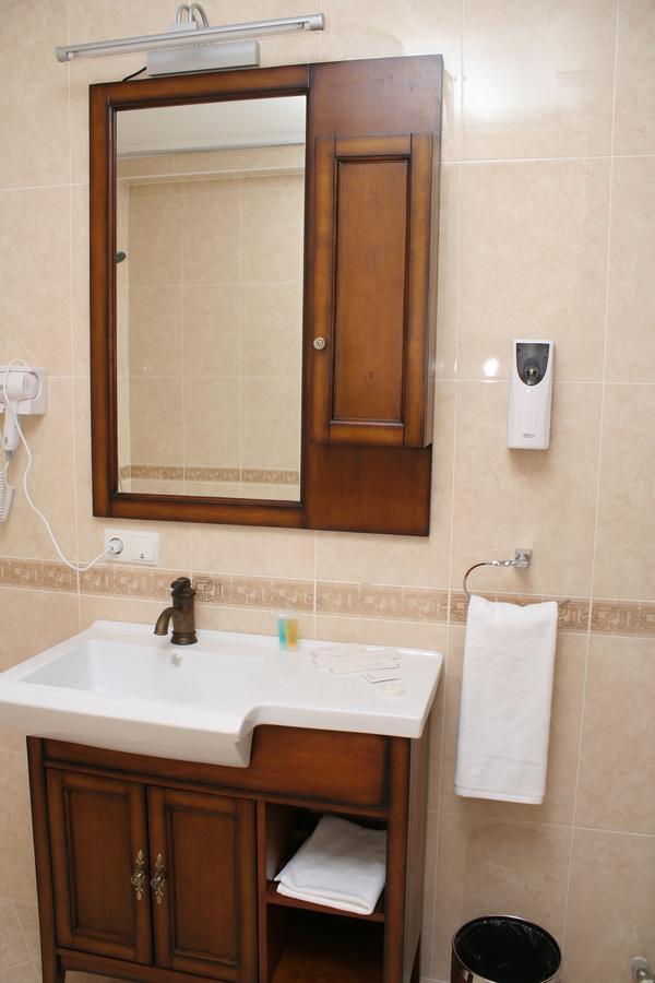 Luxurious Hotel Taraz Luaran gambar